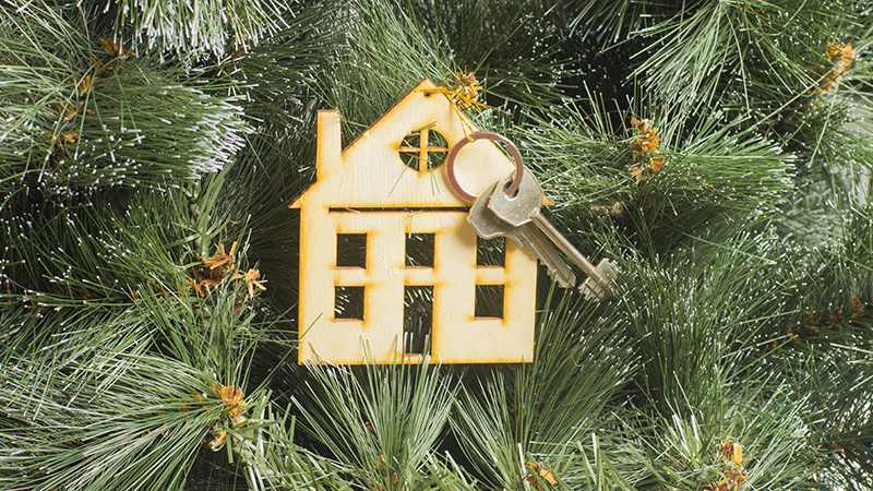 Christmas Property Sales - a Good or Bad Idea? - Emoney Home Loans